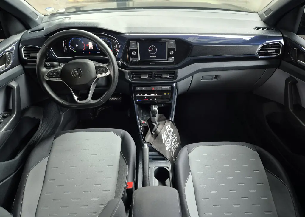 VOLKSWAGEN T-Cross - Foto