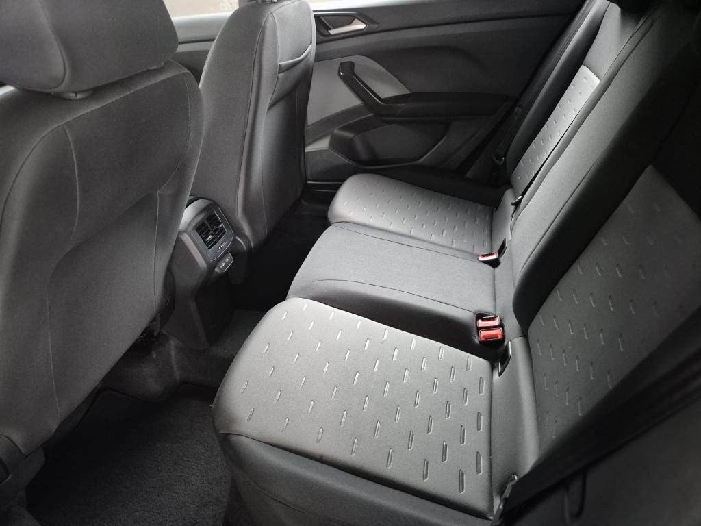 VOLKSWAGEN T-Cross - Foto