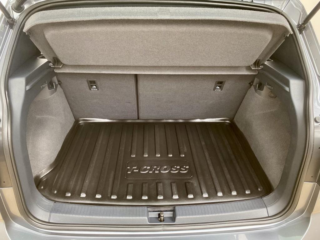VOLKSWAGEN T-Cross - Foto