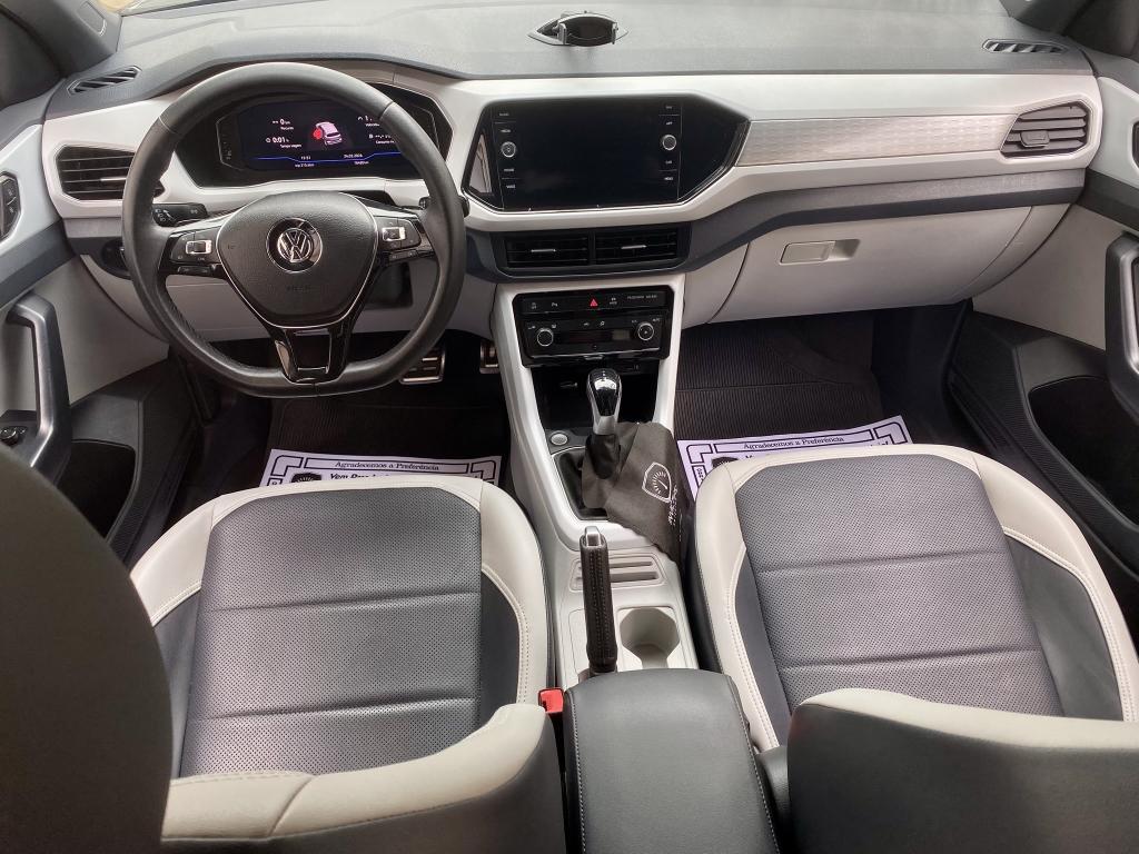 VOLKSWAGEN T-Cross - Foto