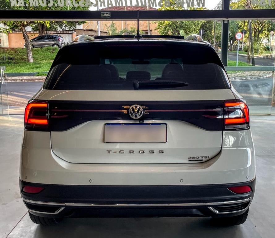 VOLKSWAGEN T-Cross - Foto