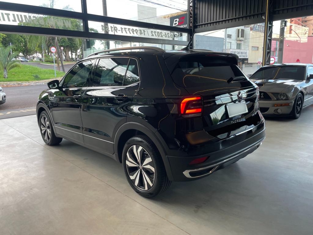 VOLKSWAGEN T-Cross - Foto