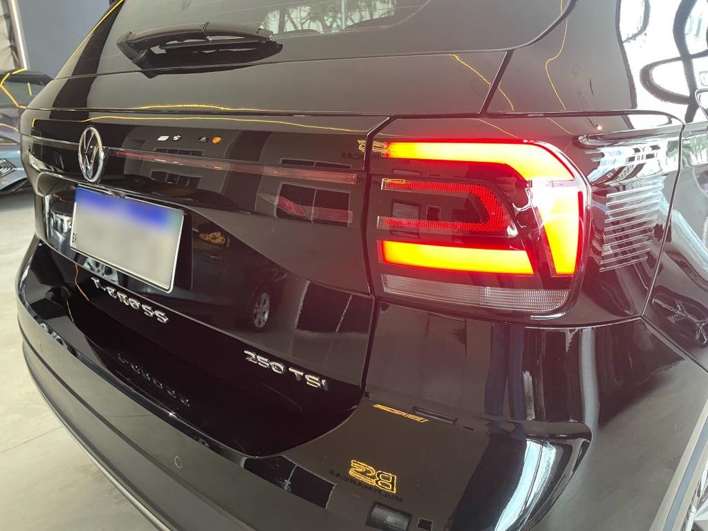 VOLKSWAGEN T-Cross - Foto