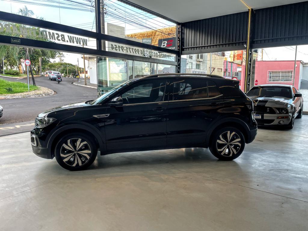 VOLKSWAGEN T-Cross - Foto
