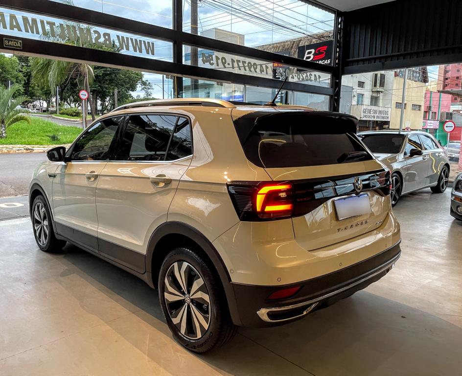 VOLKSWAGEN T-Cross - Foto