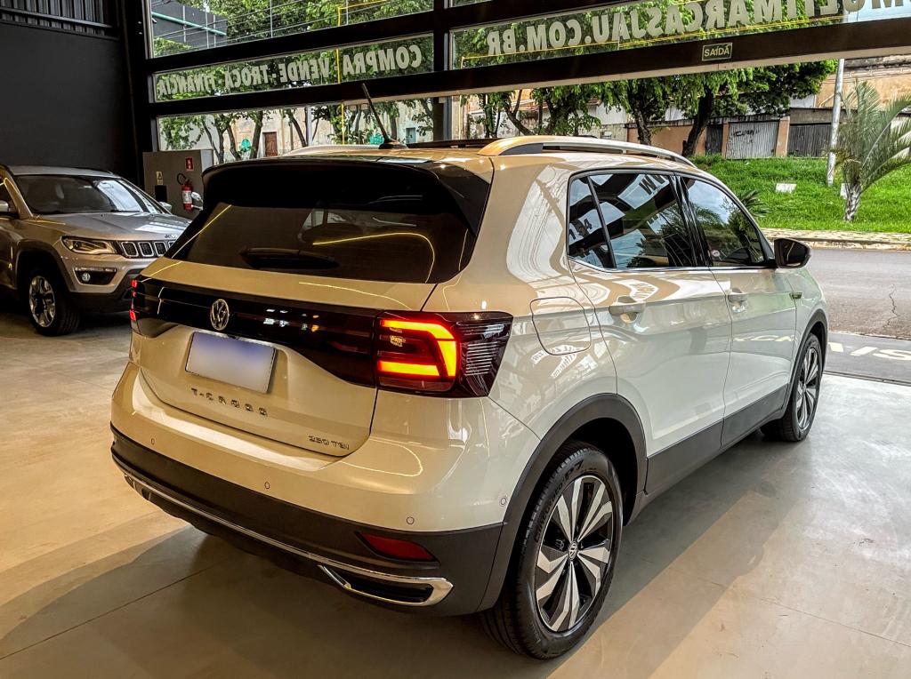 VOLKSWAGEN T-Cross - Foto