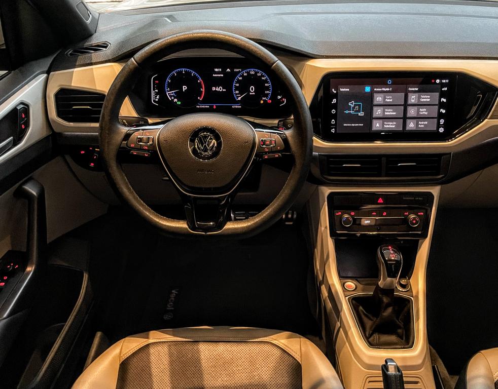 VOLKSWAGEN T-Cross - Foto