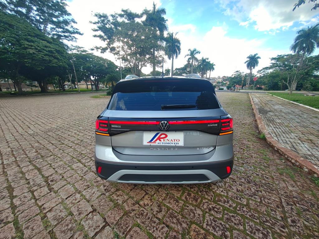 VOLKSWAGEN T-Cross - Foto