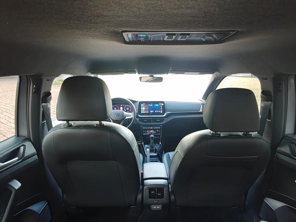 VOLKSWAGEN T-Cross - Foto