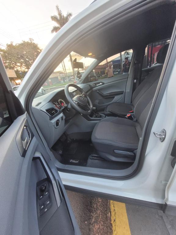 VOLKSWAGEN T-Cross - Foto