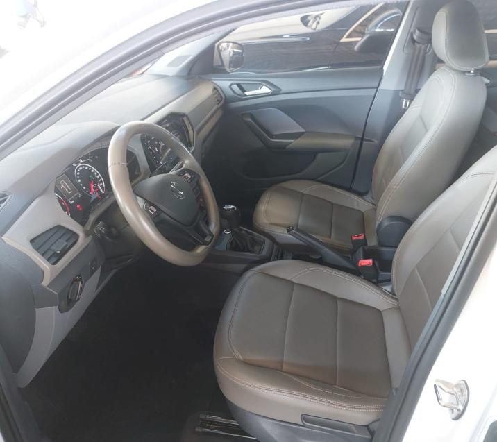 VOLKSWAGEN T-Cross - Foto