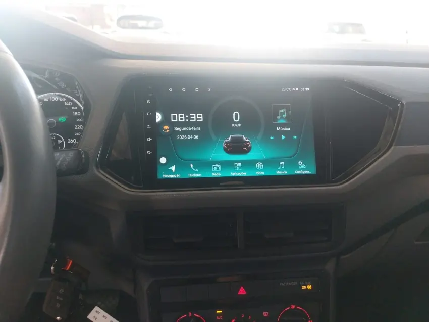 VOLKSWAGEN T-Cross - Foto