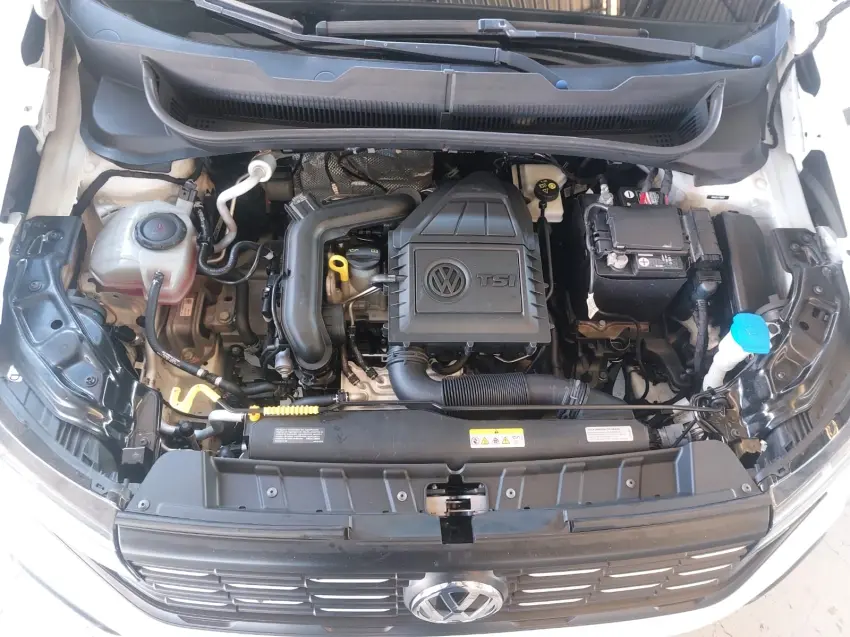 VOLKSWAGEN T-Cross - Foto