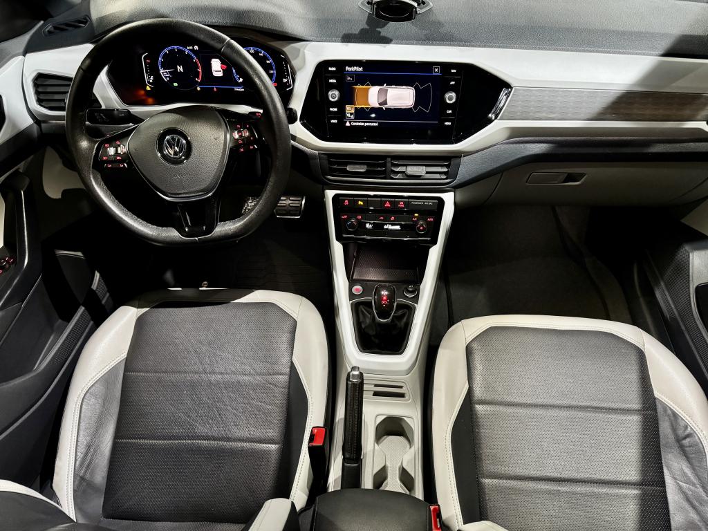 VOLKSWAGEN T-Cross - Foto