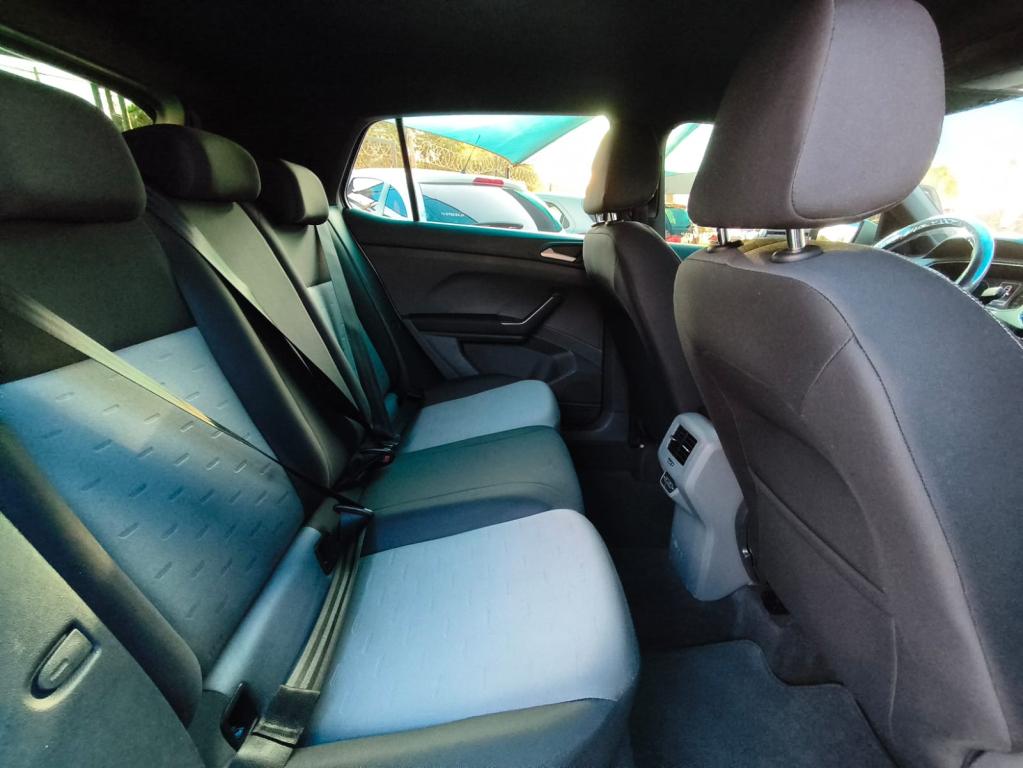 VOLKSWAGEN T-Cross - Foto