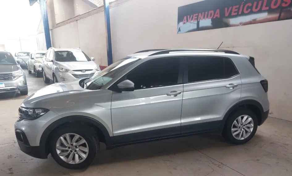 VOLKSWAGEN T-Cross - Foto