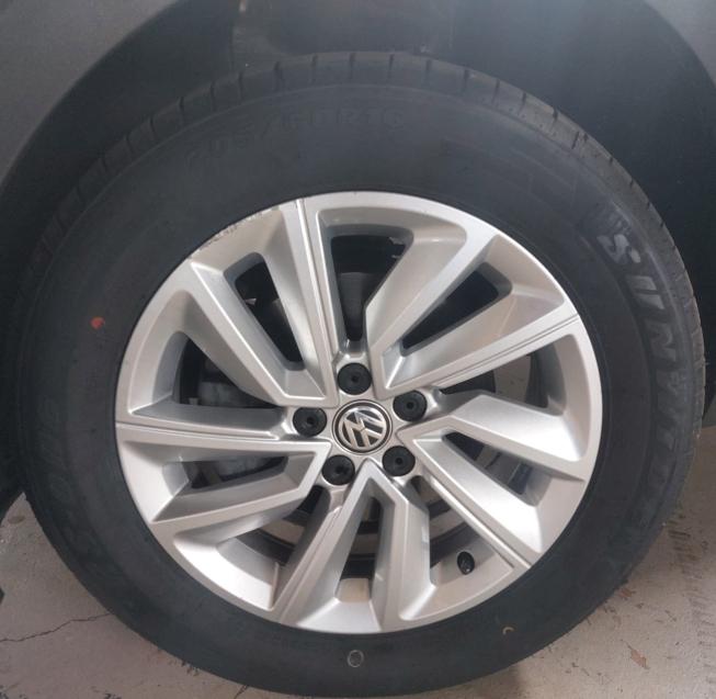 VOLKSWAGEN T-Cross - Foto