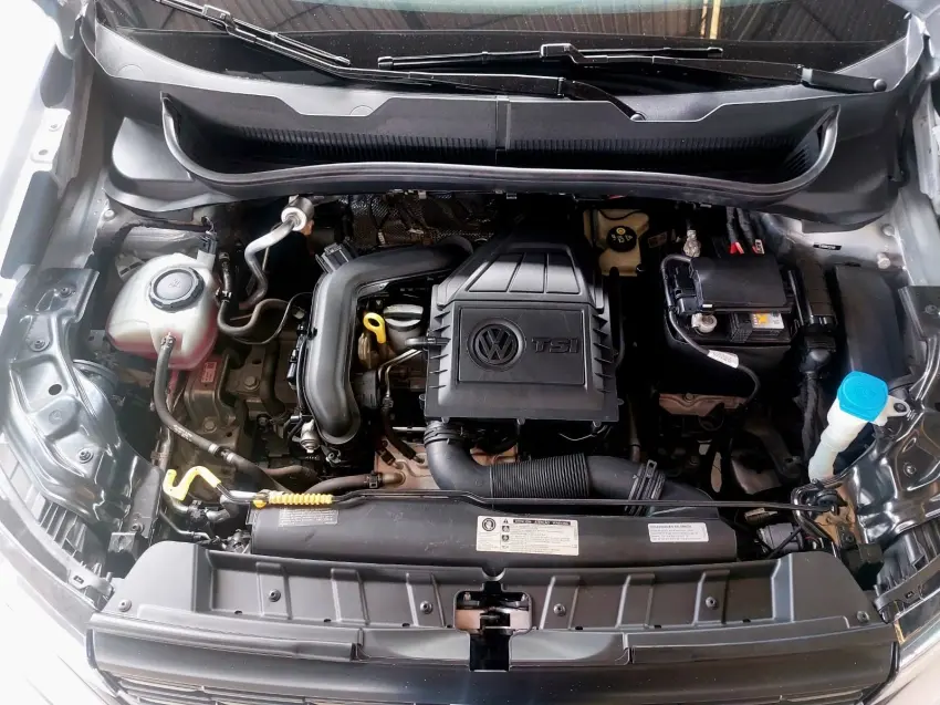 VOLKSWAGEN T-Cross - Foto