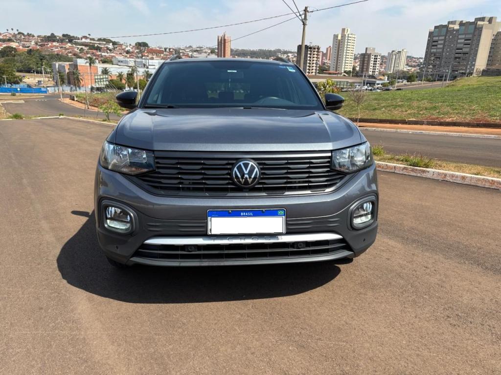 VOLKSWAGEN T-Cross - Foto