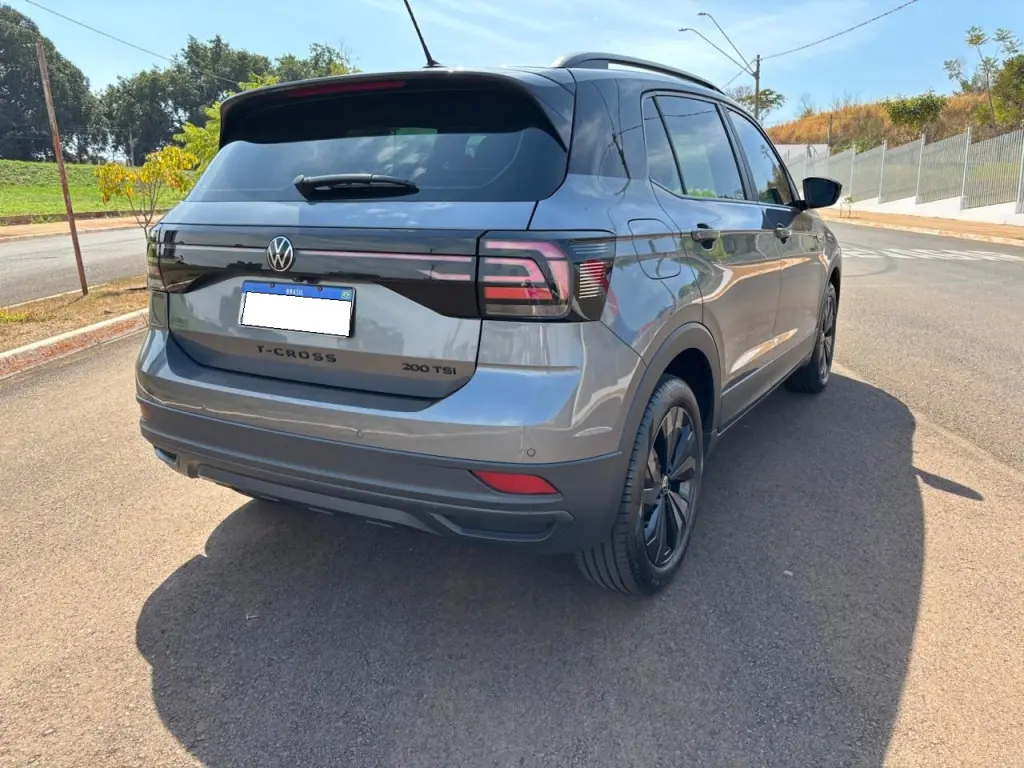 VOLKSWAGEN T-Cross - Foto