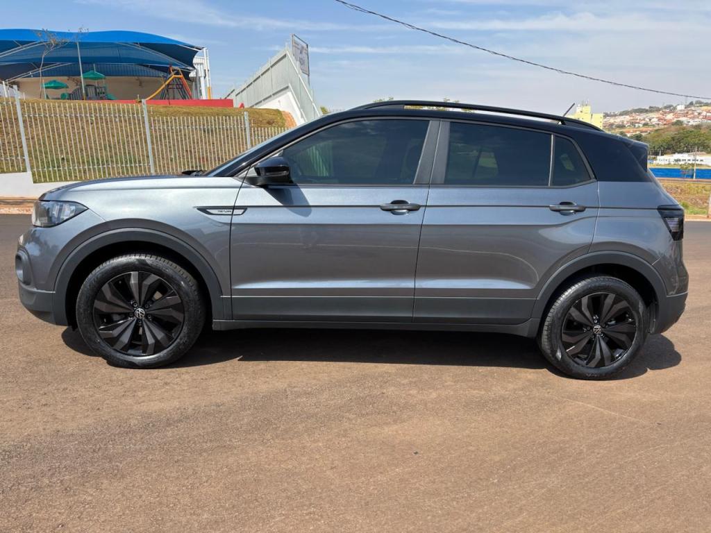VOLKSWAGEN T-Cross - Foto