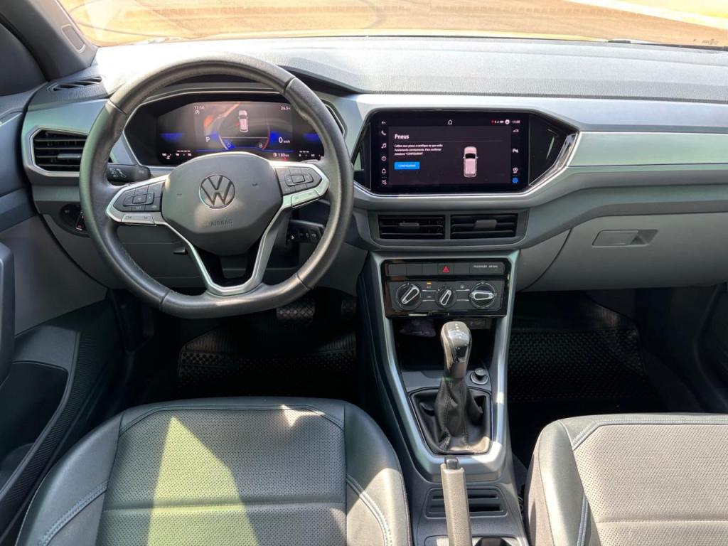 VOLKSWAGEN T-Cross - Foto