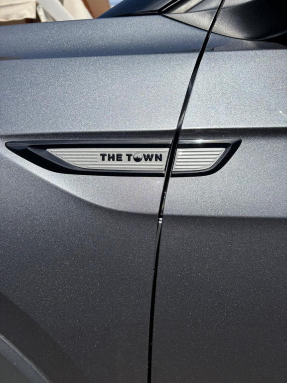 VOLKSWAGEN T-Cross - Foto