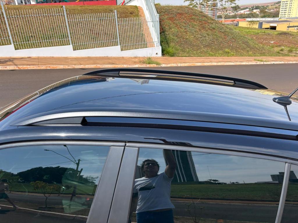 VOLKSWAGEN T-Cross - Foto