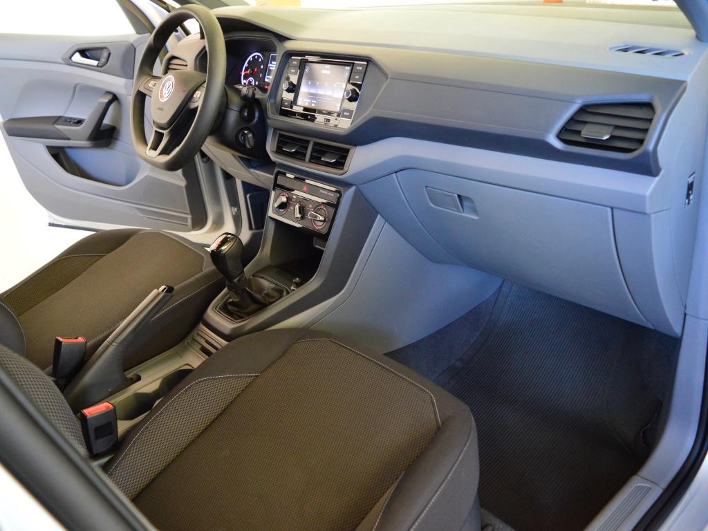 VOLKSWAGEN T-Cross - Foto