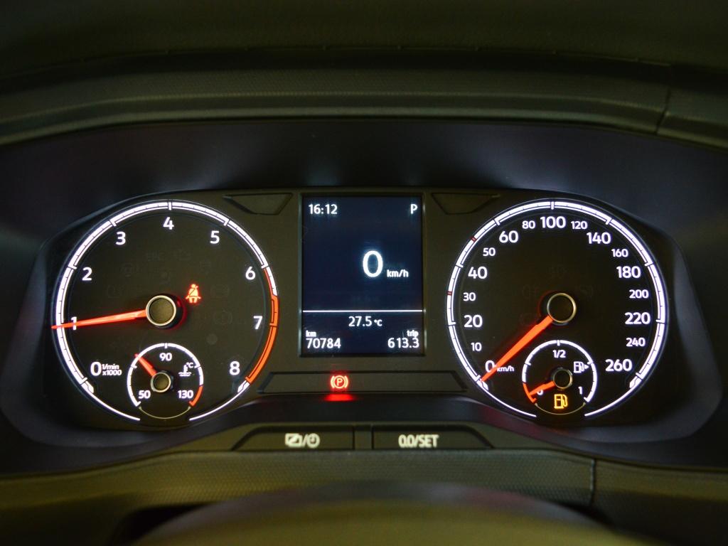 VOLKSWAGEN T-Cross - Foto