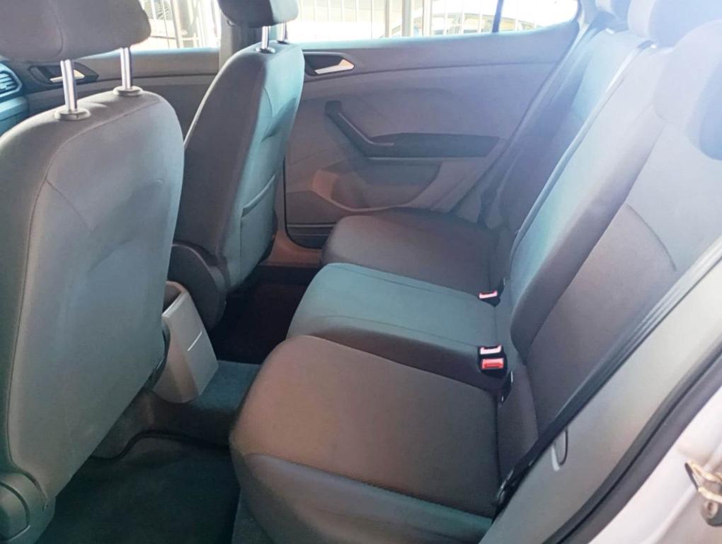 VOLKSWAGEN T-Cross - Foto