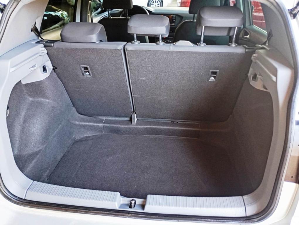 VOLKSWAGEN T-Cross - Foto