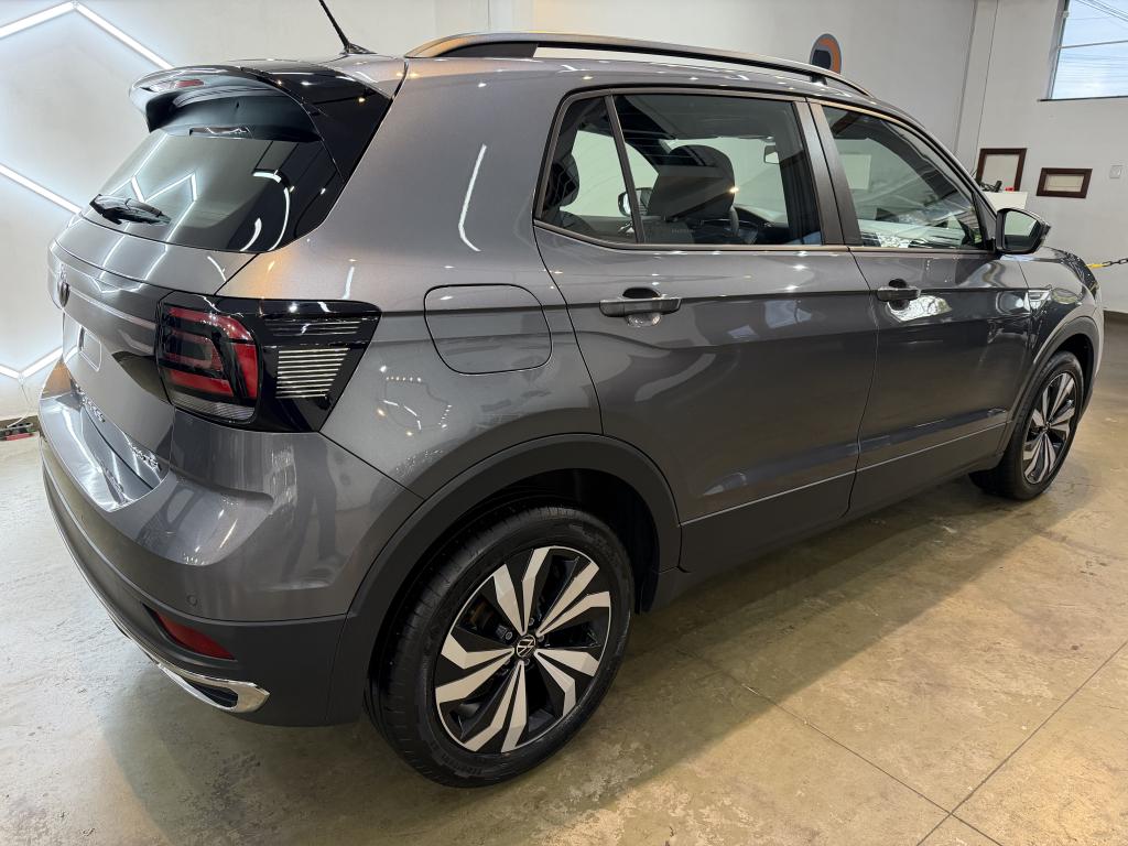 VOLKSWAGEN T-Cross - Foto
