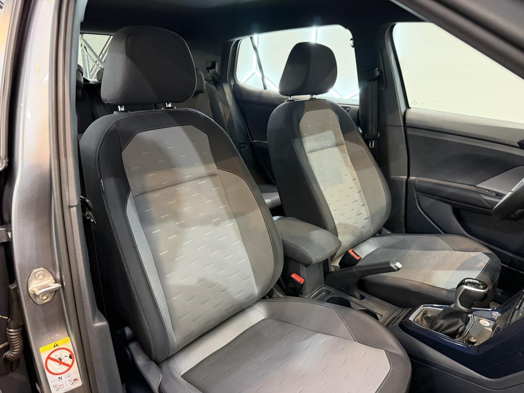 VOLKSWAGEN T-Cross - Foto