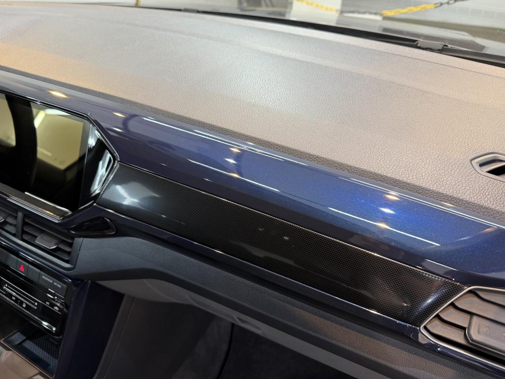 VOLKSWAGEN T-Cross - Foto