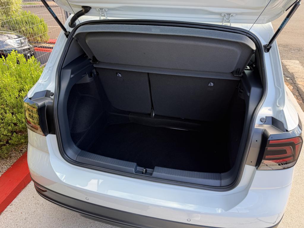 VOLKSWAGEN T-Cross - Foto