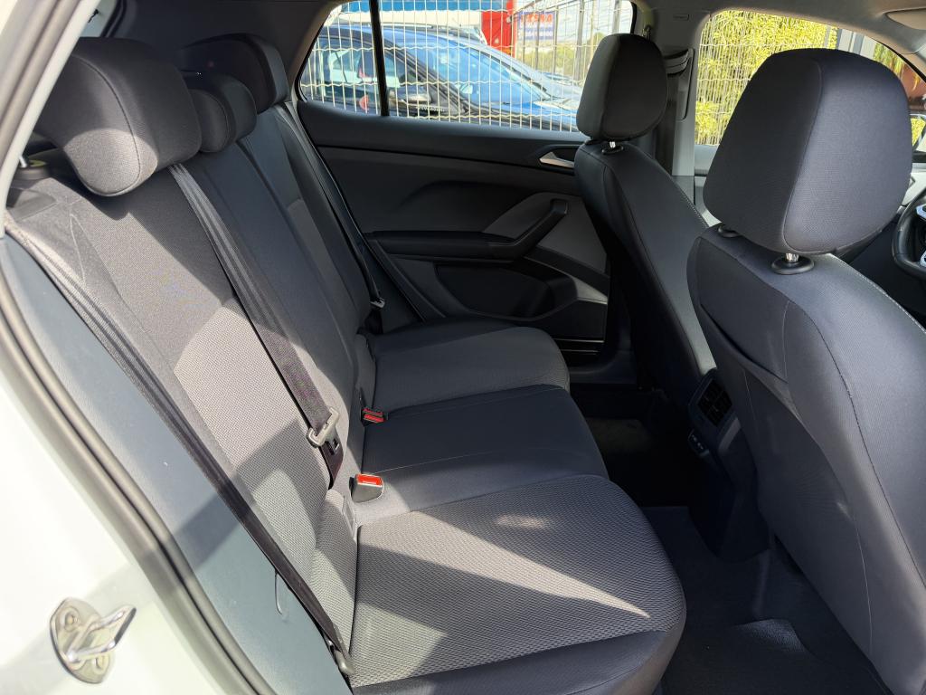 VOLKSWAGEN T-Cross - Foto
