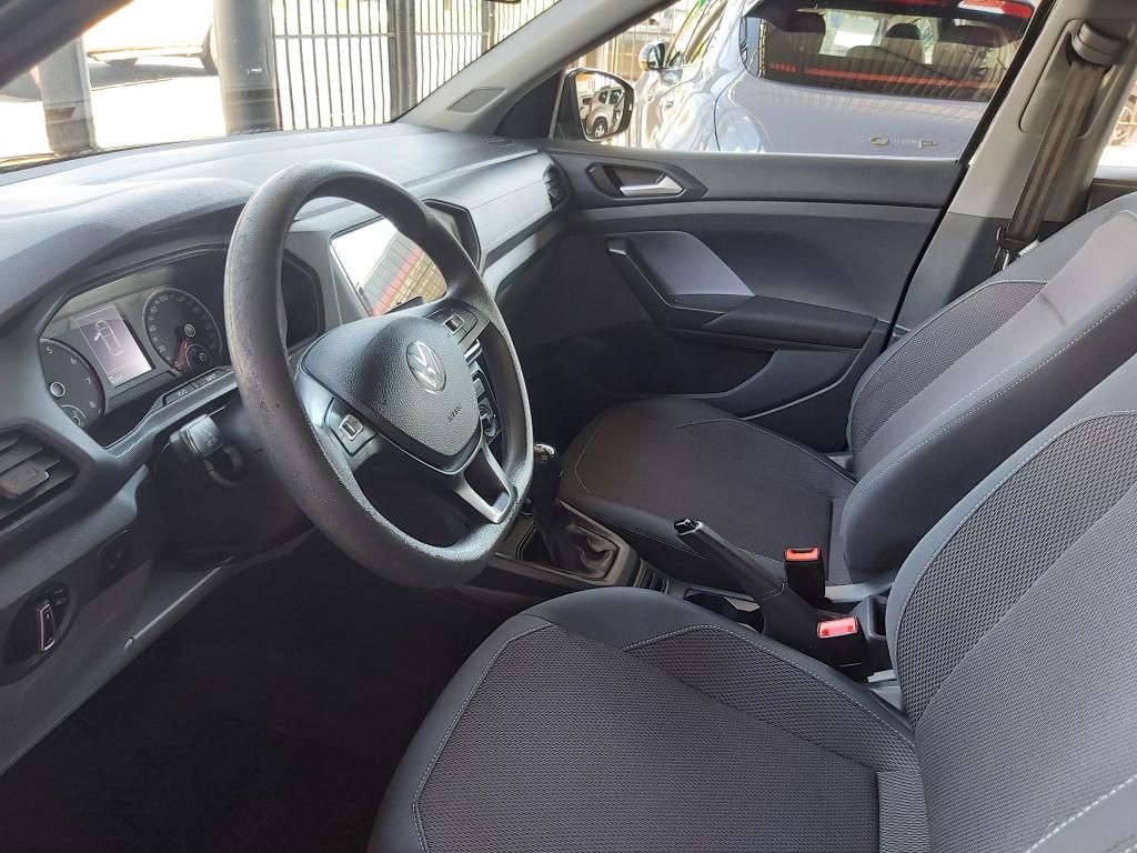 VOLKSWAGEN T-Cross - Foto