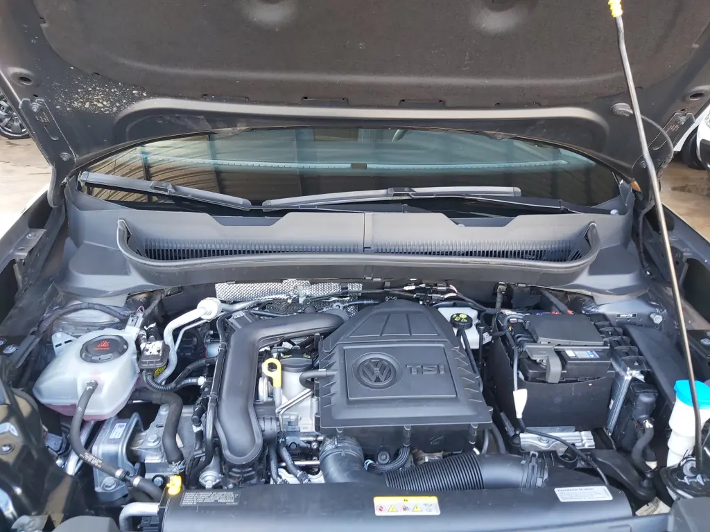 VOLKSWAGEN T-Cross - Foto