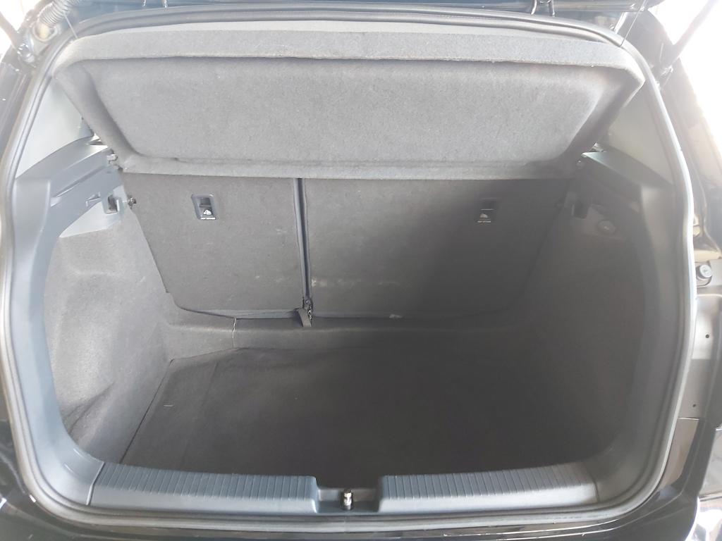 VOLKSWAGEN T-Cross - Foto