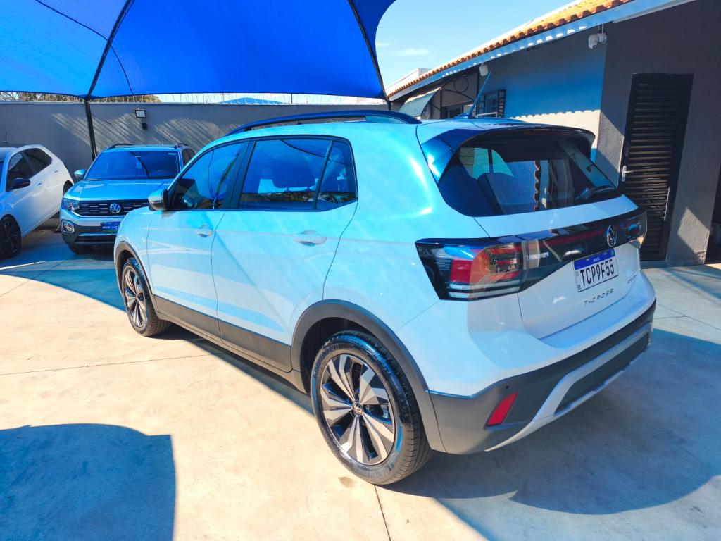 VOLKSWAGEN T-Cross - Foto