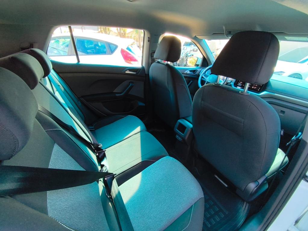 VOLKSWAGEN T-Cross - Foto