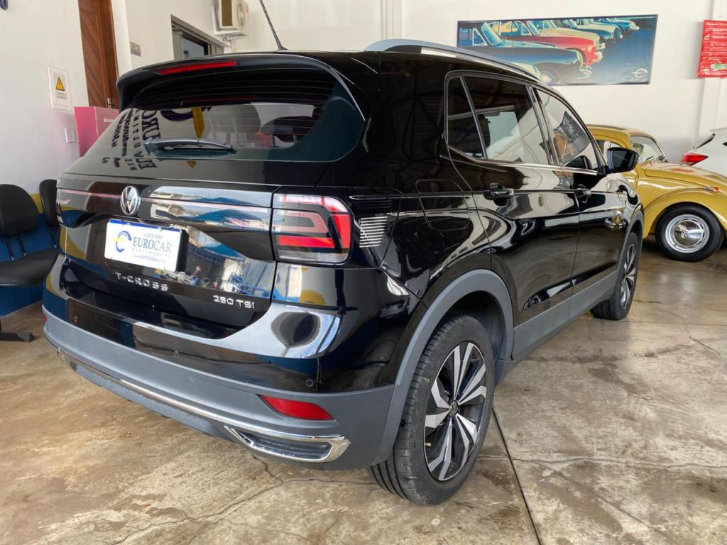 VOLKSWAGEN T-Cross - Foto