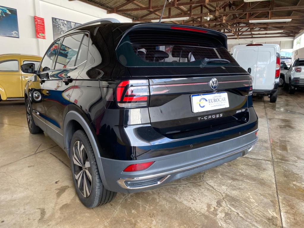 VOLKSWAGEN T-Cross - Foto