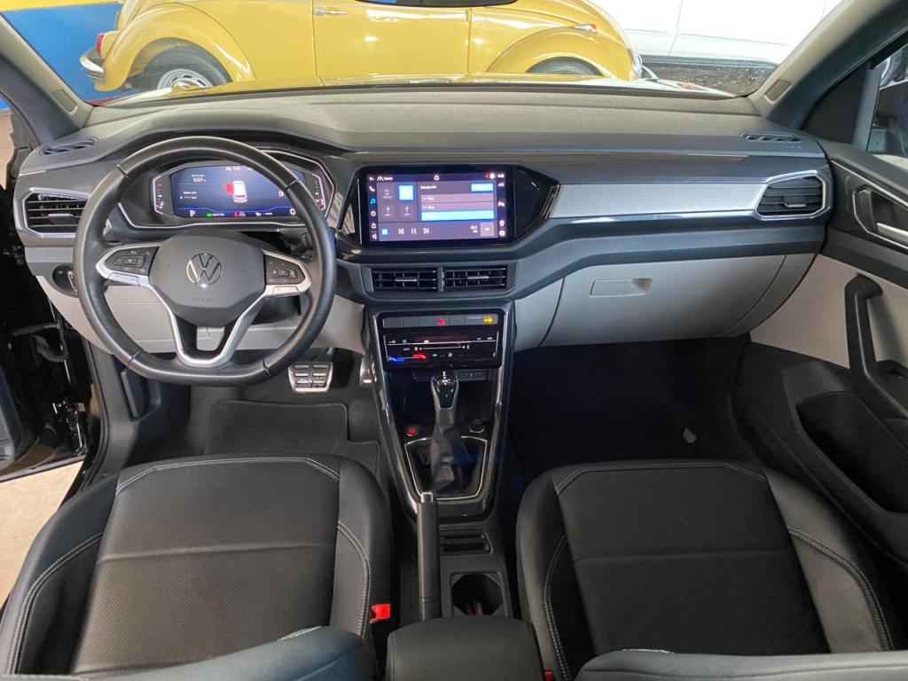 VOLKSWAGEN T-Cross - Foto