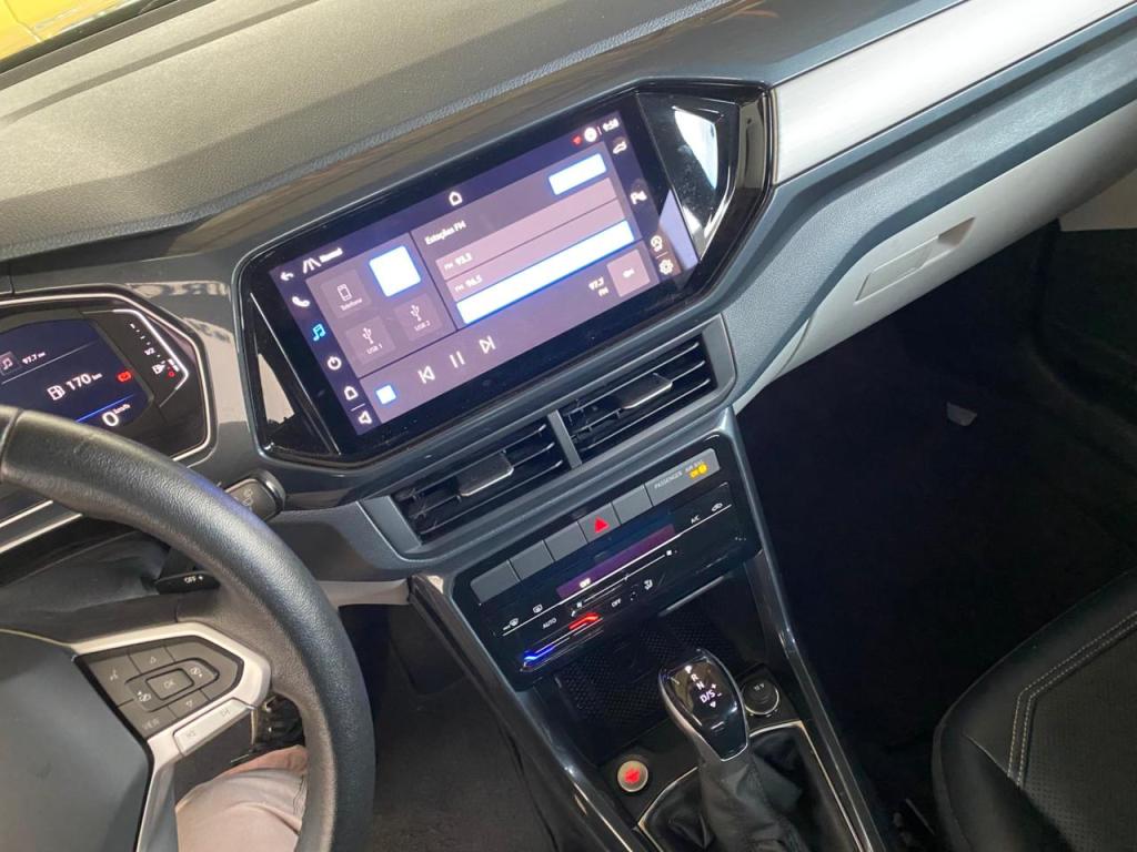 VOLKSWAGEN T-Cross - Foto
