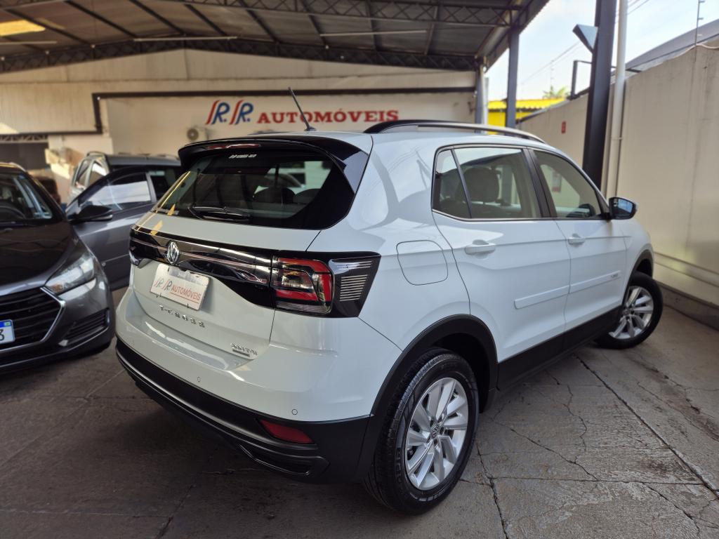 VOLKSWAGEN T-Cross - Foto
