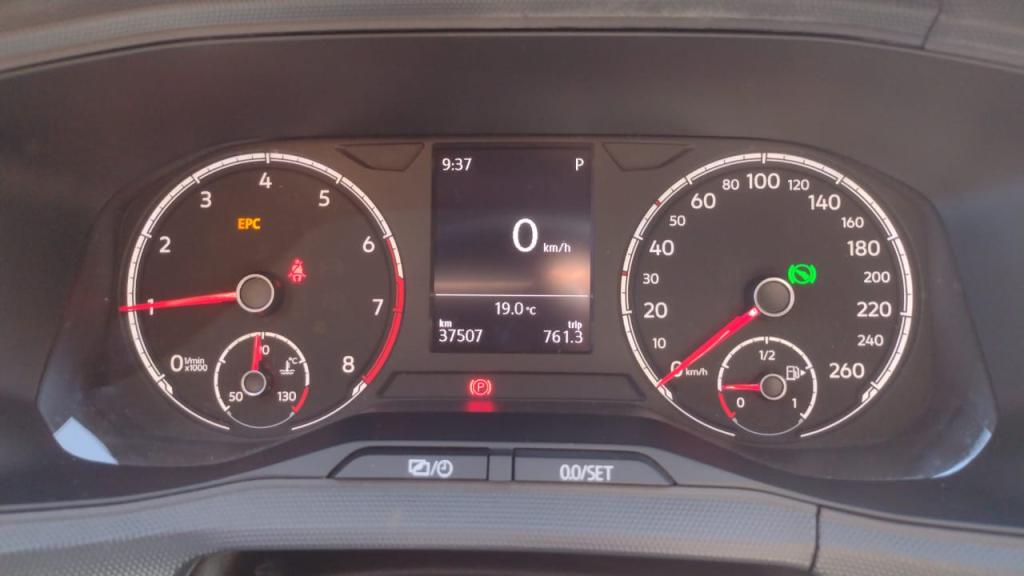 VOLKSWAGEN T-Cross - Foto