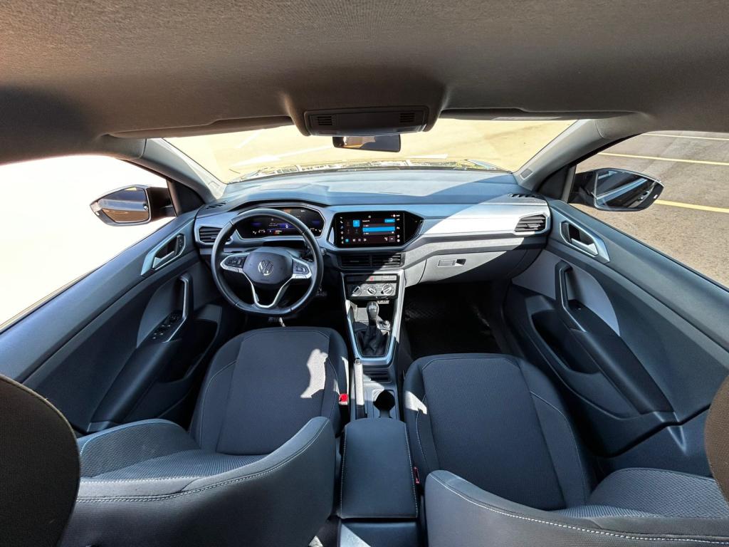 VOLKSWAGEN T-Cross - Foto