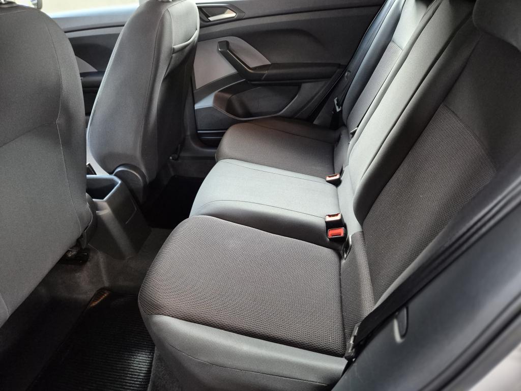 VOLKSWAGEN T-Cross - Foto